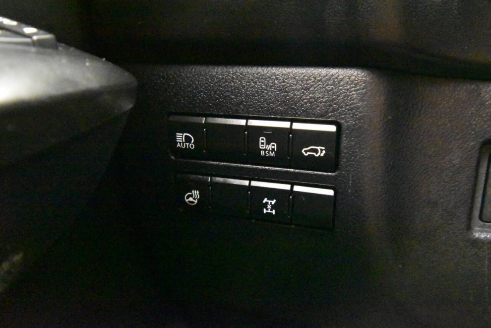 2019 Lexus NX 300, Gris, Mileage: 68,569 - photo 28
