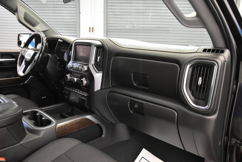 2022 GMC Sierra 1500 Limited Elevation, Black, Mileage: 68,478 - photo 15