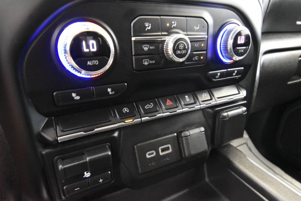 2022 GMC Sierra 1500 Limited Elevation, Black, Mileage: 68,478 - photo 21