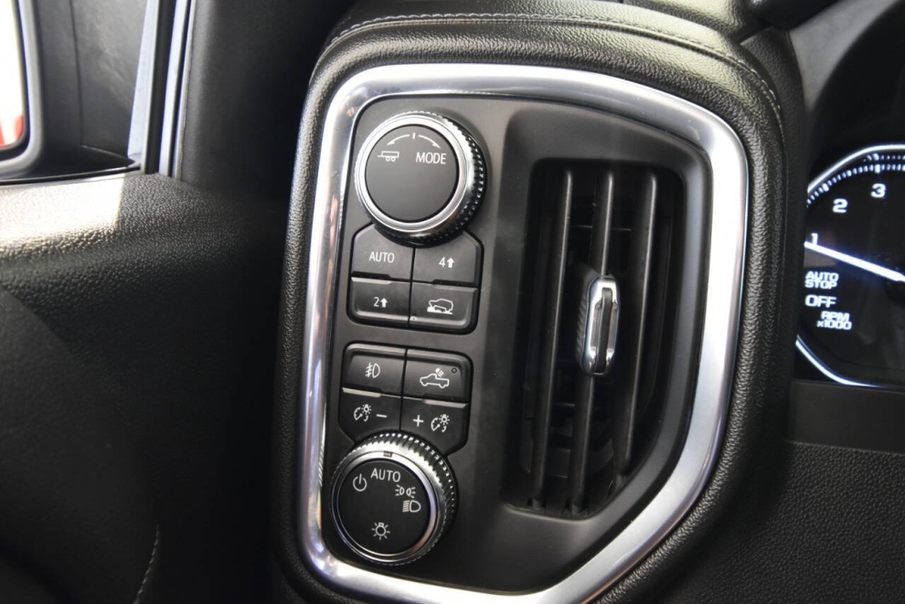 2022 GMC Sierra 1500 Limited Elevation, Black, Mileage: 68,478 - photo 29