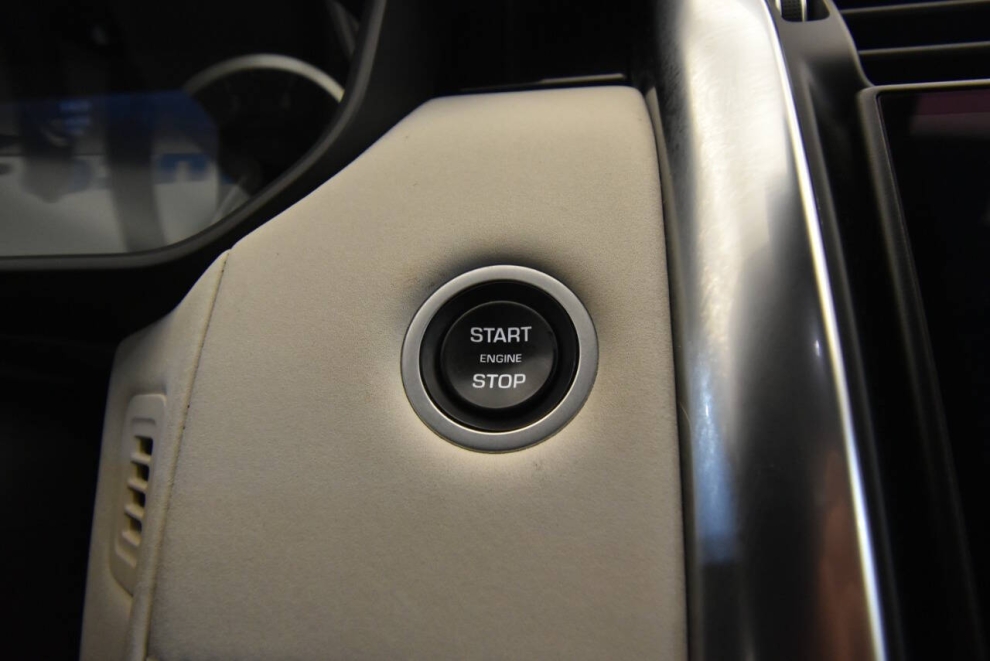 2023 Land Rover Discovery P300 S AWD 4dr SUV, Azul, Mileage: 49,700 - photo 22