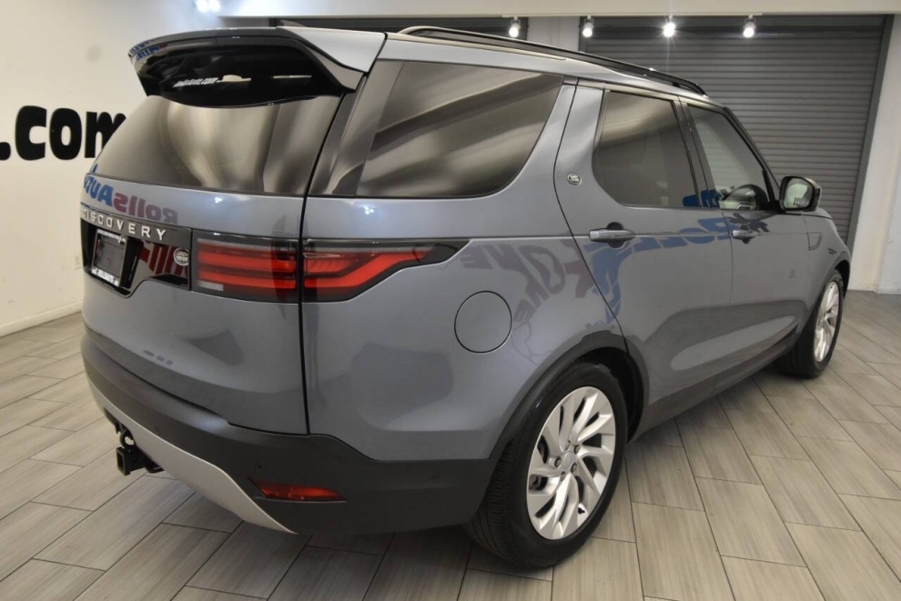 2023 Land Rover Discovery P300 S AWD 4dr SUV, Azul, Mileage: 49,700 - photo 4