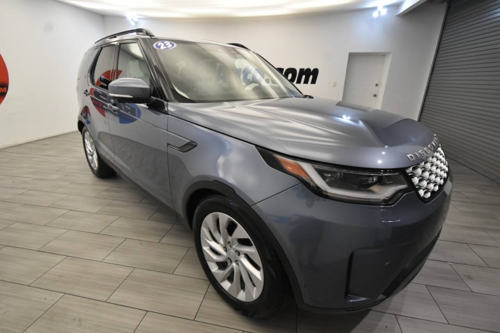2023 Land Rover Discovery P300 S AWD 4dr SUV, Azul, Mileage: 49,700 - photo 6