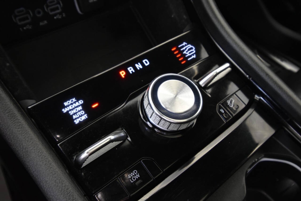 2021 Jeep Grand Cherokee L Overland 4x4 4dr SUV, White, Mileage: 99,498 - photo 22