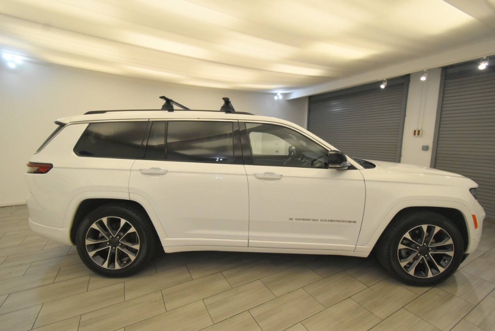 2021 Jeep Grand Cherokee L Overland 4x4 4dr SUV, White, Mileage: 99,498 - photo 5