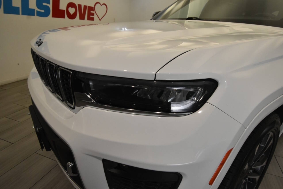 2021 Jeep Grand Cherokee L Overland 4x4 4dr SUV, White, Mileage: 99,498 - photo 7