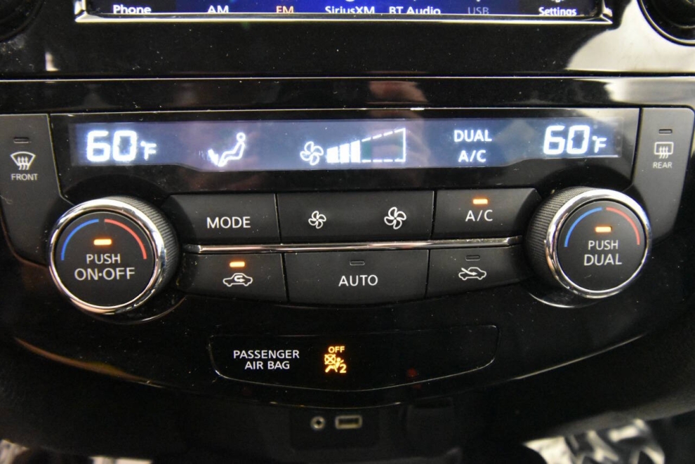 2019 Nissan Rogue SV, Black, Mileage: 27,348 - photo 19