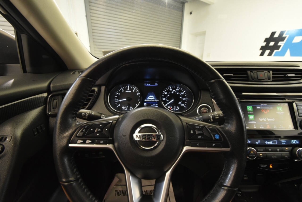 2019 Nissan Rogue SV, Black, Mileage: 27,348 - photo 22