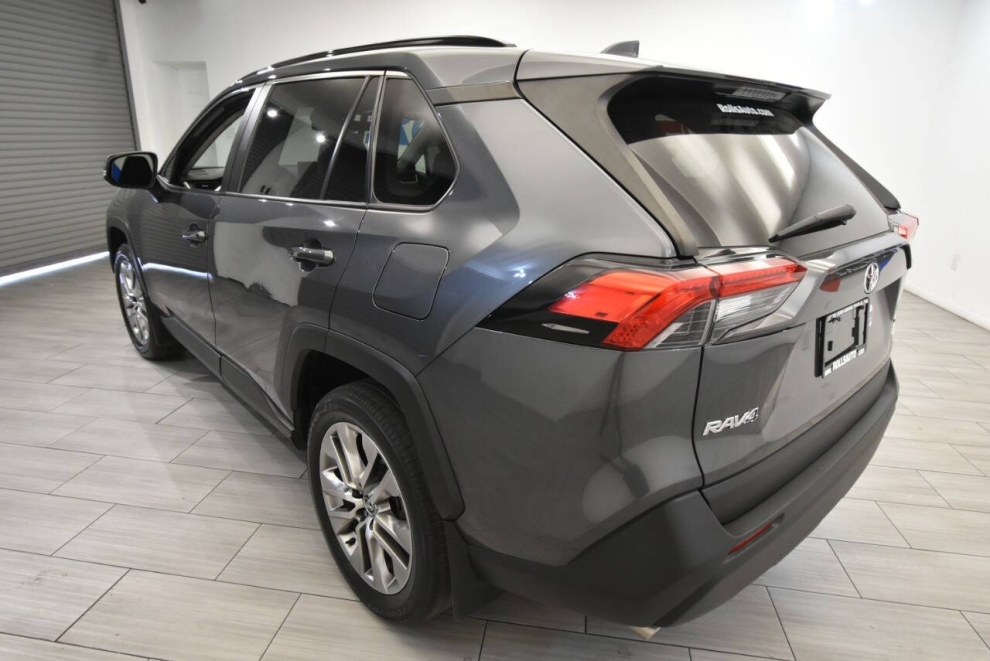 2020 Toyota RAV4 XLE Premium AWD 4dr SUV, Gray, Mileage: 78,512 - photo 2