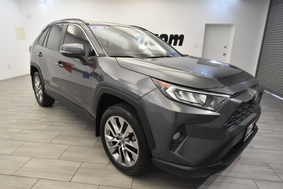 2020 Toyota RAV4 XLE Premium AWD 4dr SUV, Gray, Mileage: 78,512 - photo 6