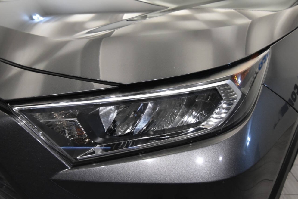2020 Toyota RAV4 XLE Premium AWD 4dr SUV, Gray, Mileage: 78,512 - photo 7