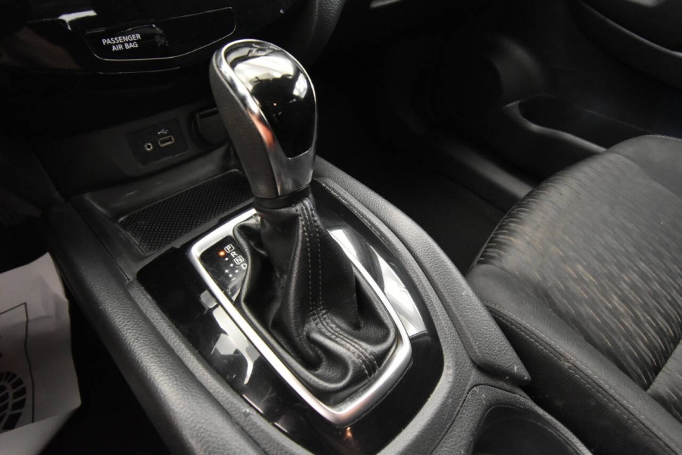 2018 Nissan Rogue S, Silver, Mileage: 92,474 - photo 18