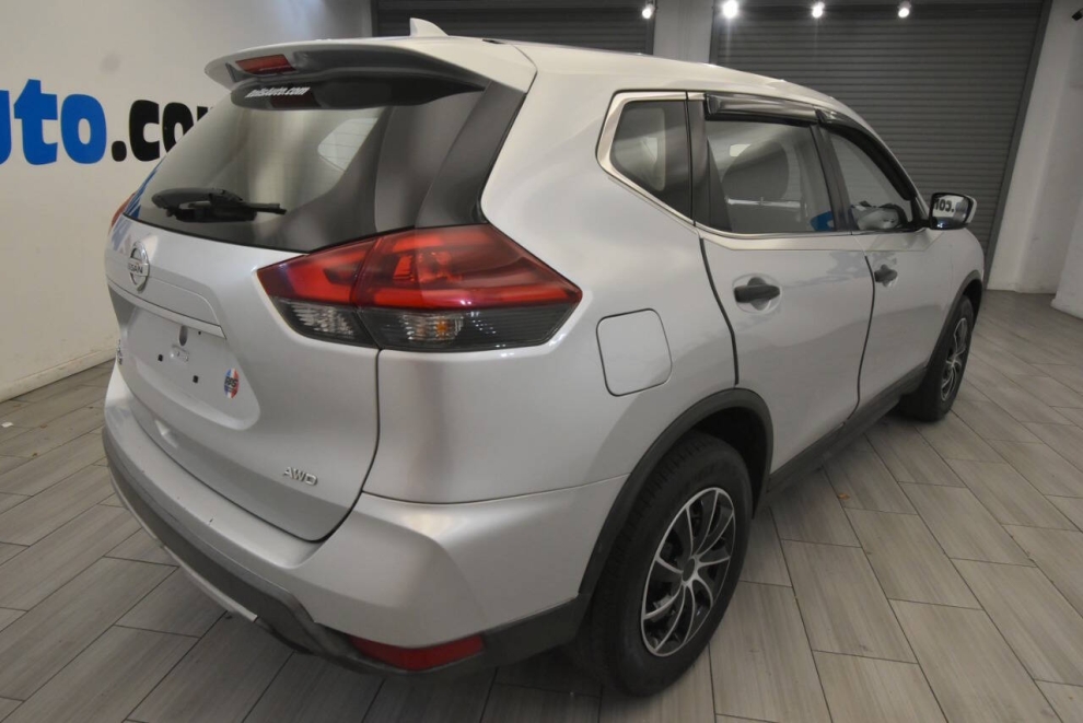2018 Nissan Rogue S, Silver, Mileage: 92,474 - photo 4