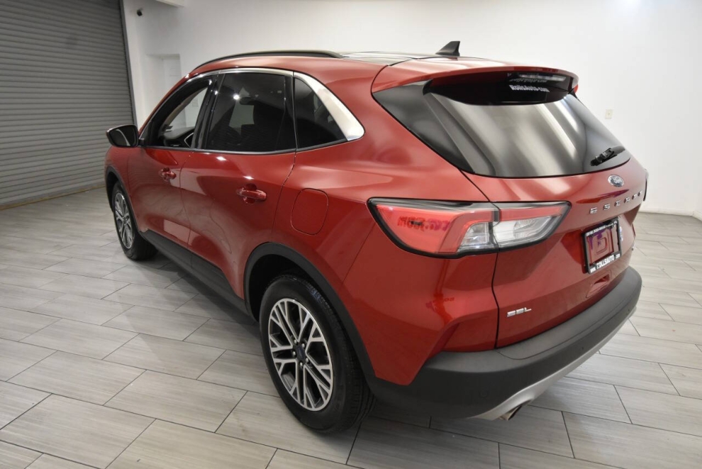 2020 Ford Escape SEL AWD 4dr SUV, Red, Mileage: 72,435 - photo 2