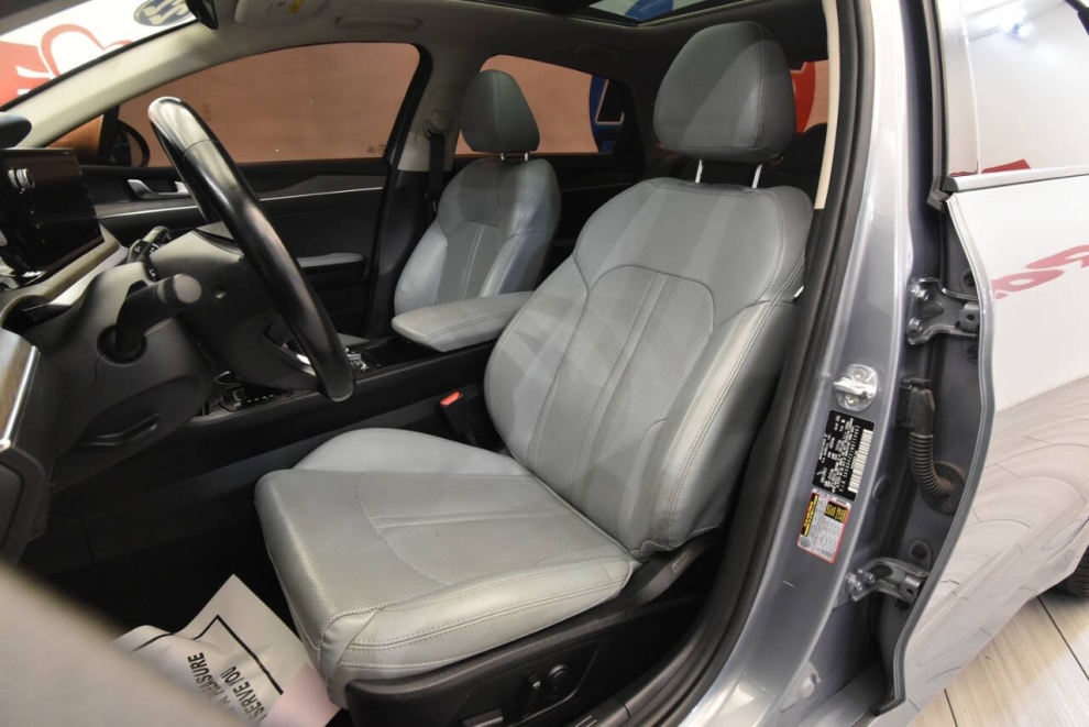 2022 Kia K5 EX 4dr Sedan, Silver, Mileage: 79,805 - photo 9