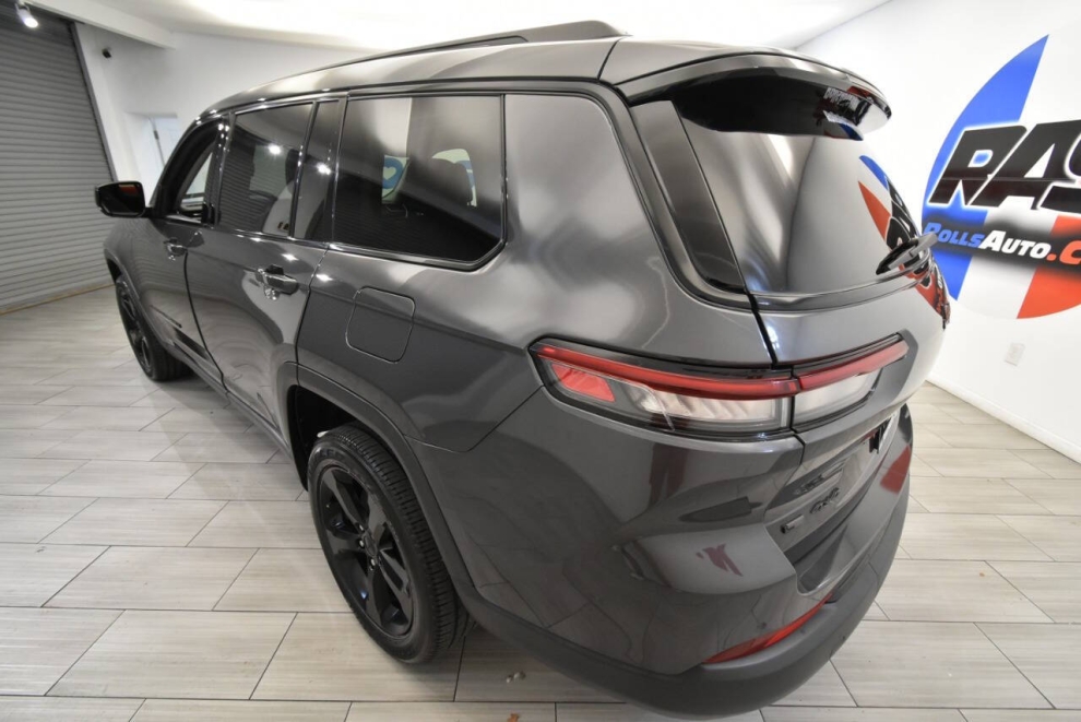 2022 Jeep Grand Cherokee L Limited 4x4 4dr SUV, Gray, Mileage: 78,850 - photo 2