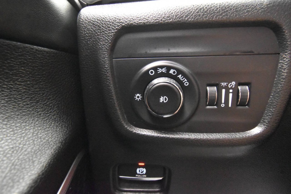 2022 Jeep Grand Cherokee L Limited 4x4 4dr SUV, Gray, Mileage: 78,850 - photo 30