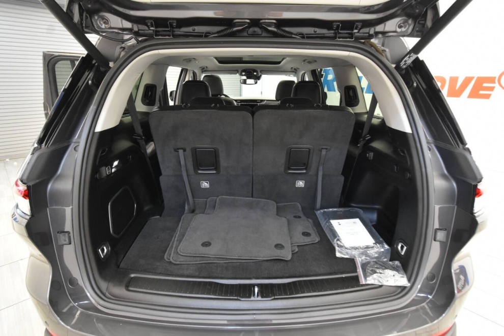 2022 Jeep Grand Cherokee L Limited 4x4 4dr SUV, Gray, Mileage: 78,850 - photo 35