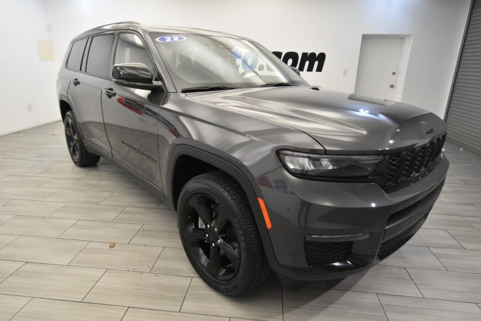 2022 Jeep Grand Cherokee L Limited 4x4 4dr SUV, Gray, Mileage: 78,850 - photo 6