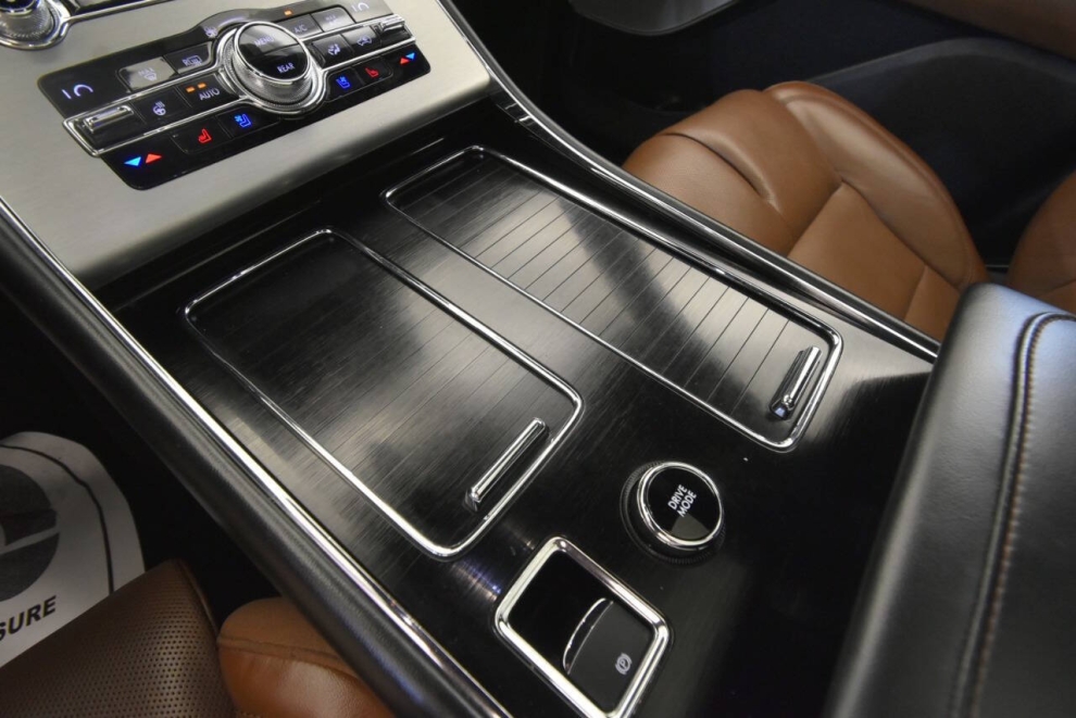 2020 Lincoln Aviator Reserve AWD 4dr SUV, White, Mileage: 55,629 - photo 23