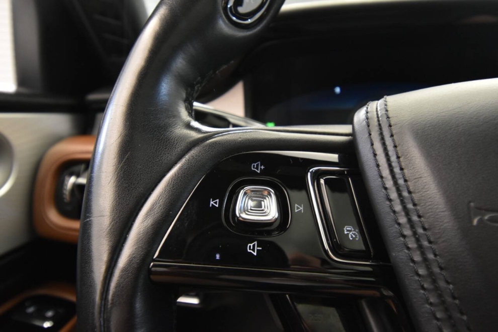 2020 Lincoln Aviator Reserve AWD 4dr SUV, White, Mileage: 55,629 - photo 29