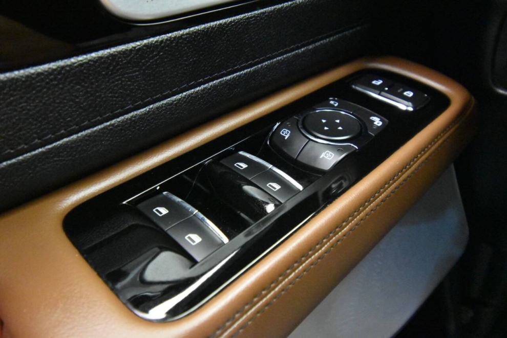 2020 Lincoln Aviator Reserve AWD 4dr SUV, White, Mileage: 55,629 - photo 33
