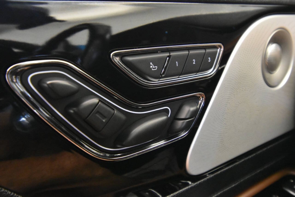 2020 Lincoln Aviator Reserve AWD 4dr SUV, White, Mileage: 55,629 - photo 34