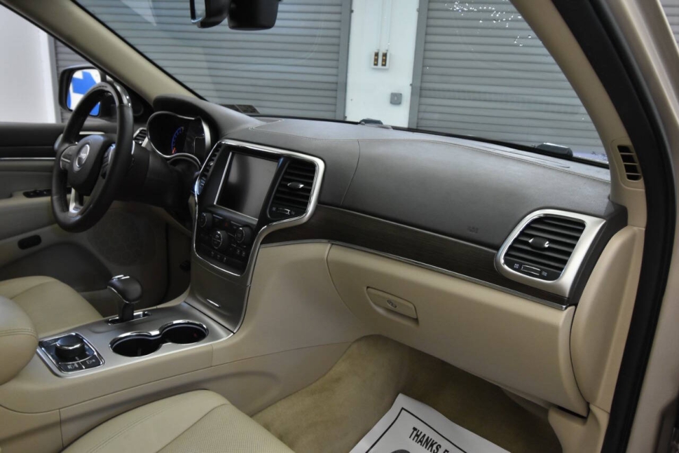 2015 Jeep Grand Cherokee Overland, Tan, Mileage: 97,623 - photo 14