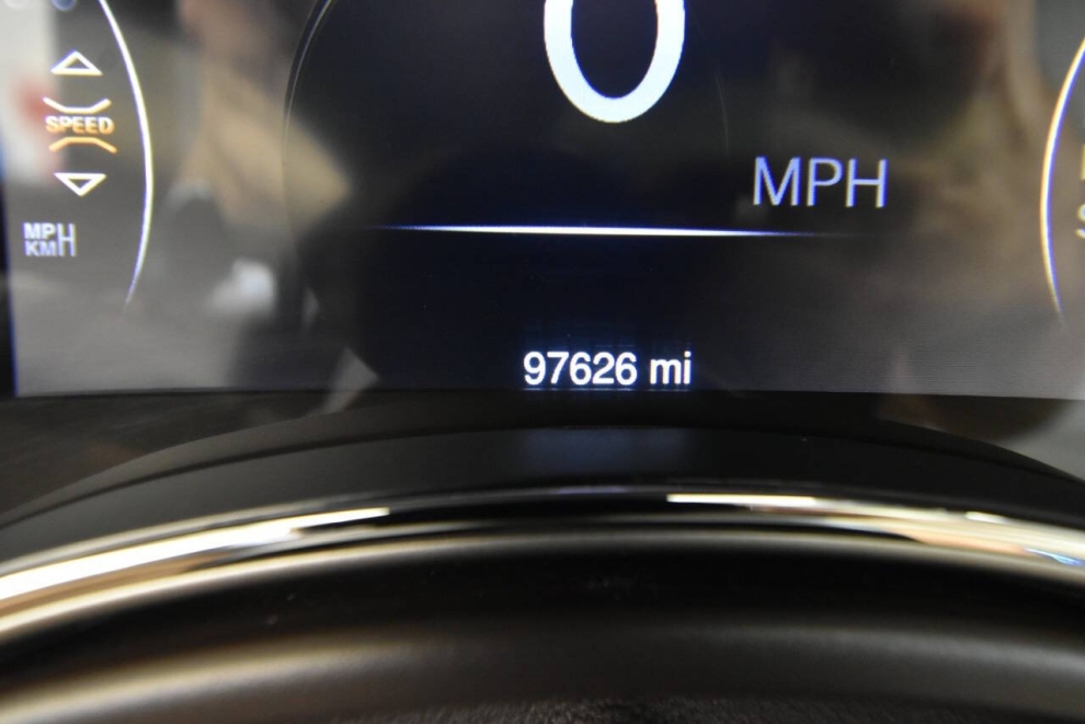 2015 Jeep Grand Cherokee Overland, Tan, Mileage: 97,623 - photo 27
