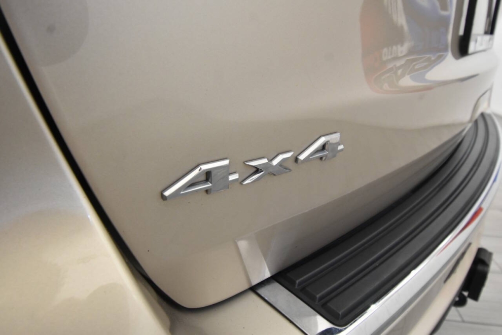 2015 Jeep Grand Cherokee Overland, Tan, Mileage: 97,623 - photo 32