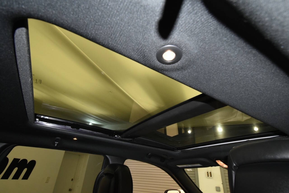 2019 Jeep Grand Cherokee High Altitude, White, Mileage: 97,817 - photo 16