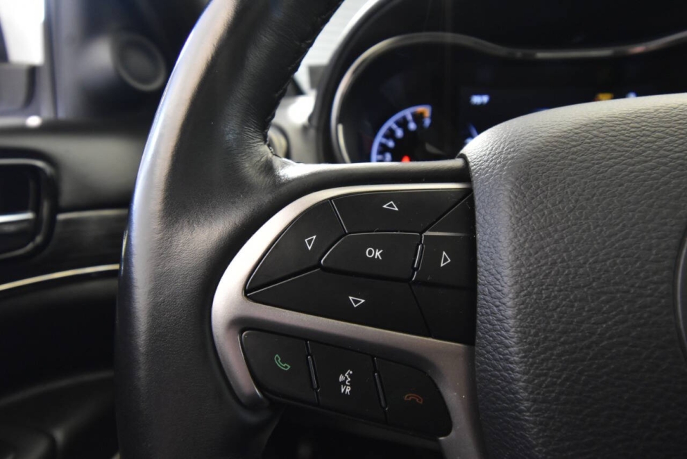 2019 Jeep Grand Cherokee High Altitude, White, Mileage: 97,817 - photo 24