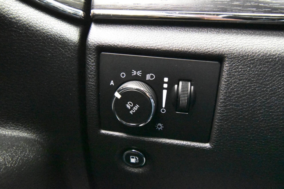 2019 Jeep Grand Cherokee High Altitude, White, Mileage: 97,817 - photo 27