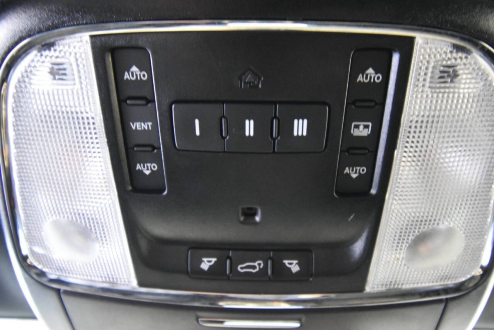 2019 Jeep Grand Cherokee High Altitude, White, Mileage: 97,817 - photo 29