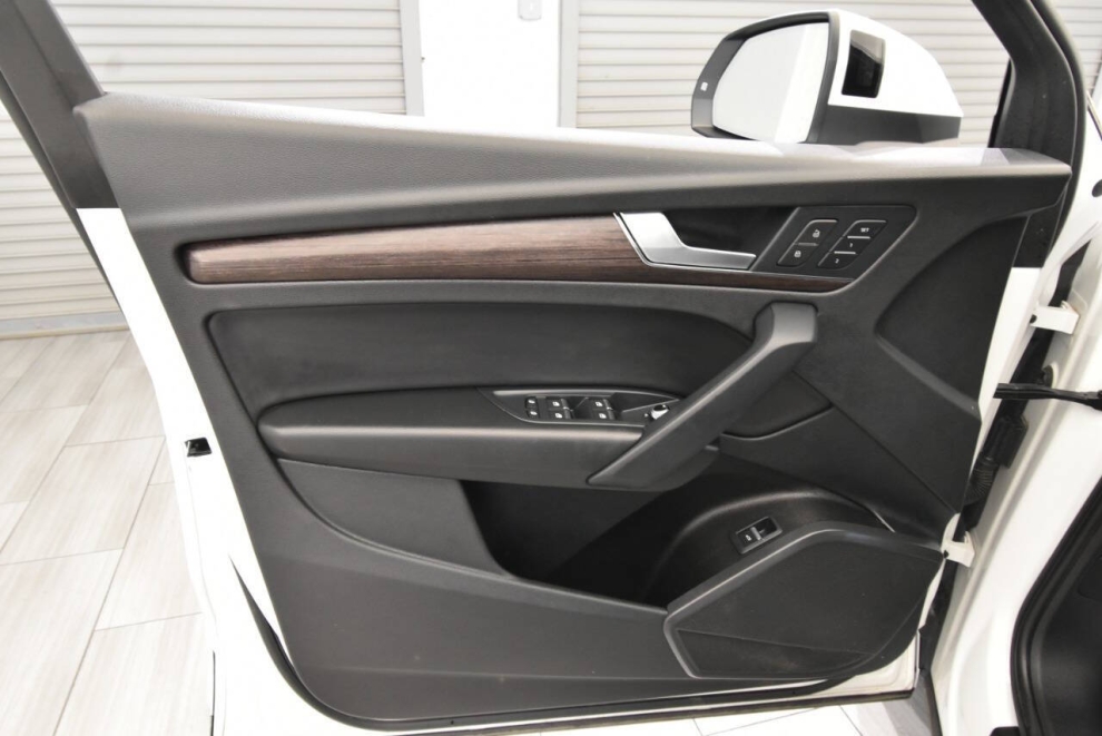 2022 Audi Q5 quattro S line Premium 45 TFSI AWD 4dr SUV, White, Mileage: 78,642 - photo 12