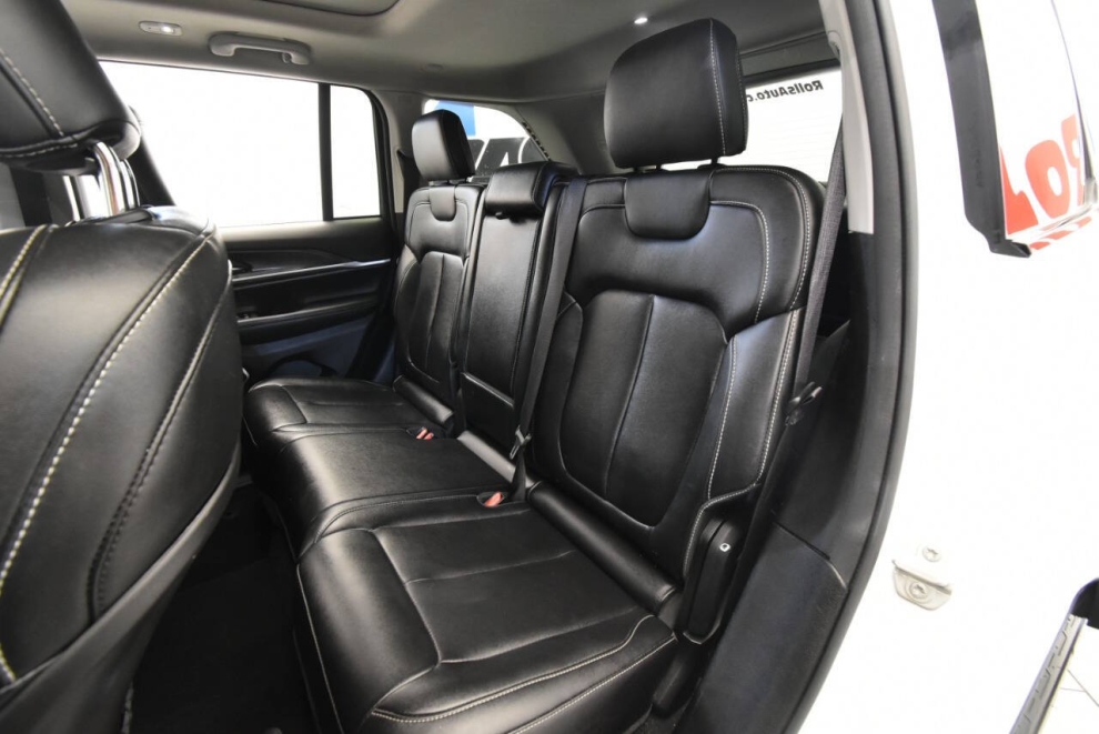 2024 Jeep Grand Cherokee 4XE, White, Mileage: 63,309 - photo 10