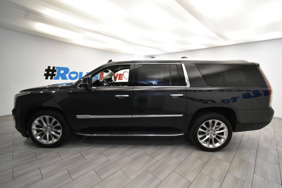 2019 Cadillac Escalade ESV Luxury 4x4 4dr SUV, Negro, Mileage: 99,762 - photo 1