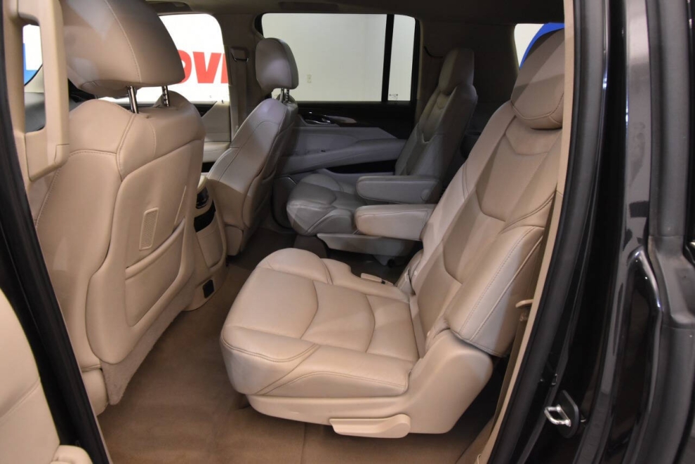 2019 Cadillac Escalade ESV Luxury 4x4 4dr SUV, Negro, Mileage: 99,762 - photo 12
