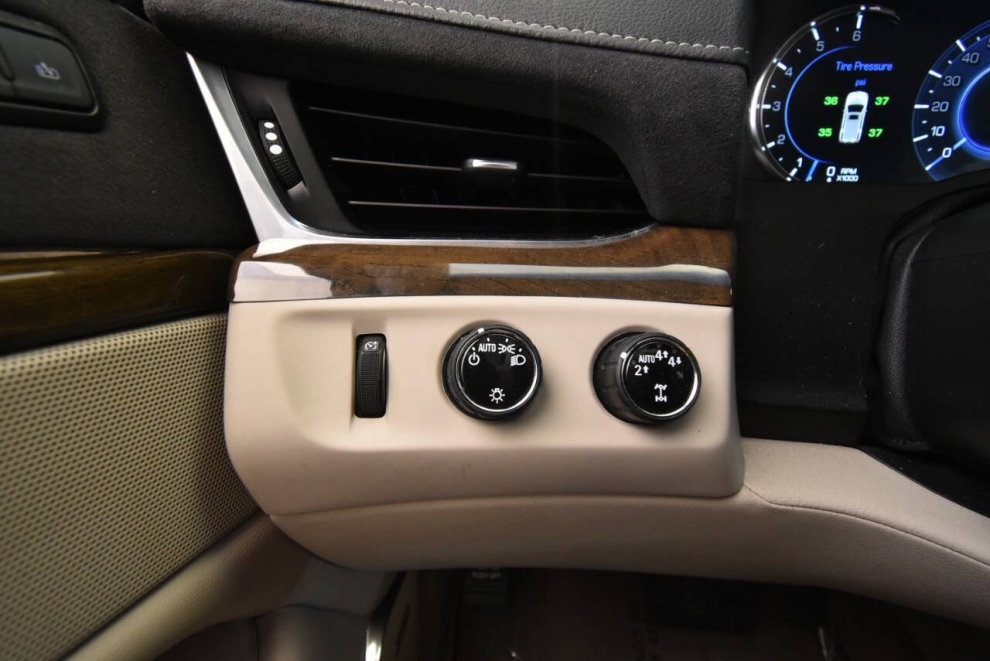 2019 Cadillac Escalade ESV Luxury 4x4 4dr SUV, Negro, Mileage: 99,762 - photo 31