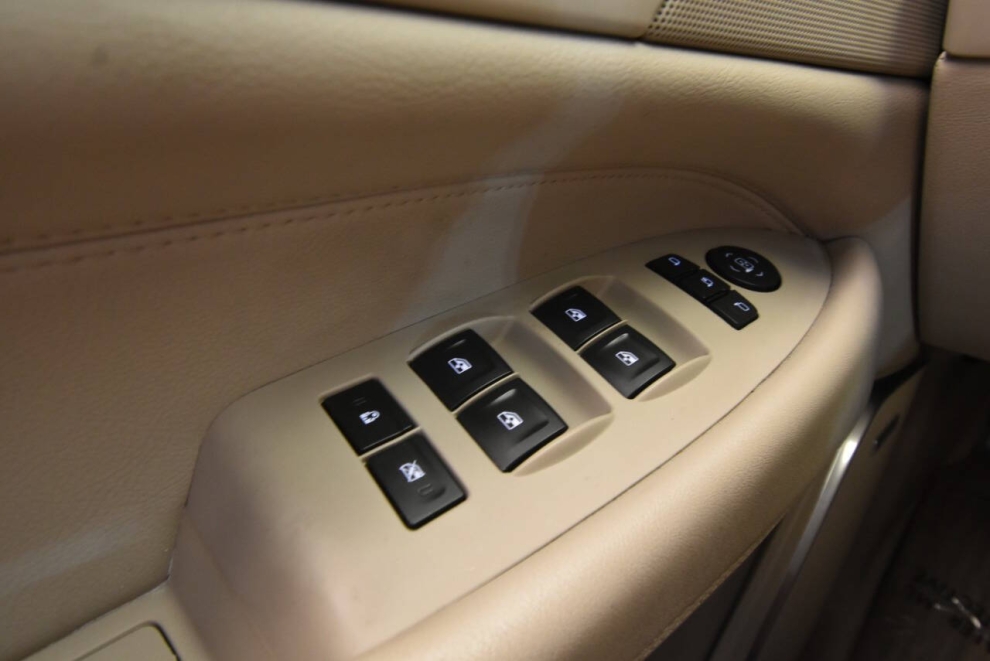 2019 Cadillac Escalade ESV Luxury 4x4 4dr SUV, Negro, Mileage: 99,762 - photo 33