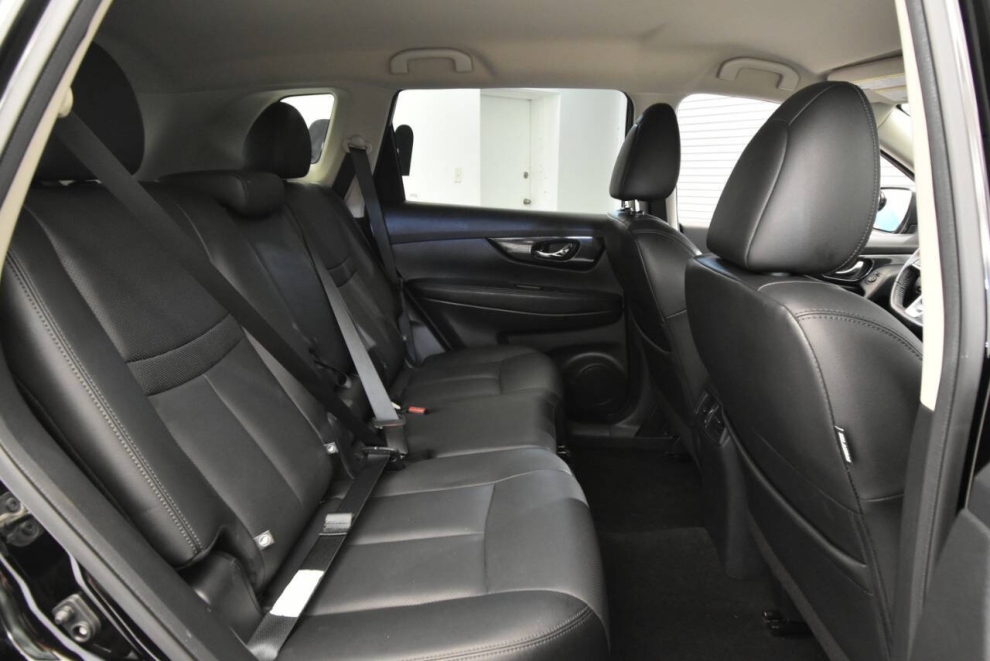2020 Nissan Rogue sl, Negro, Mileage: 55,553 - photo 14