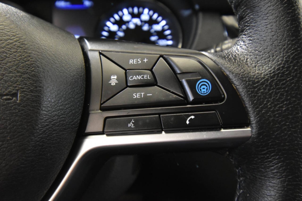 2020 Nissan Rogue sl, Negro, Mileage: 55,553 - photo 24