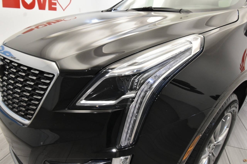 2021 Cadillac XT5 Premium Luxury 4dr SUV, Black, Mileage: 79,316 - photo 7
