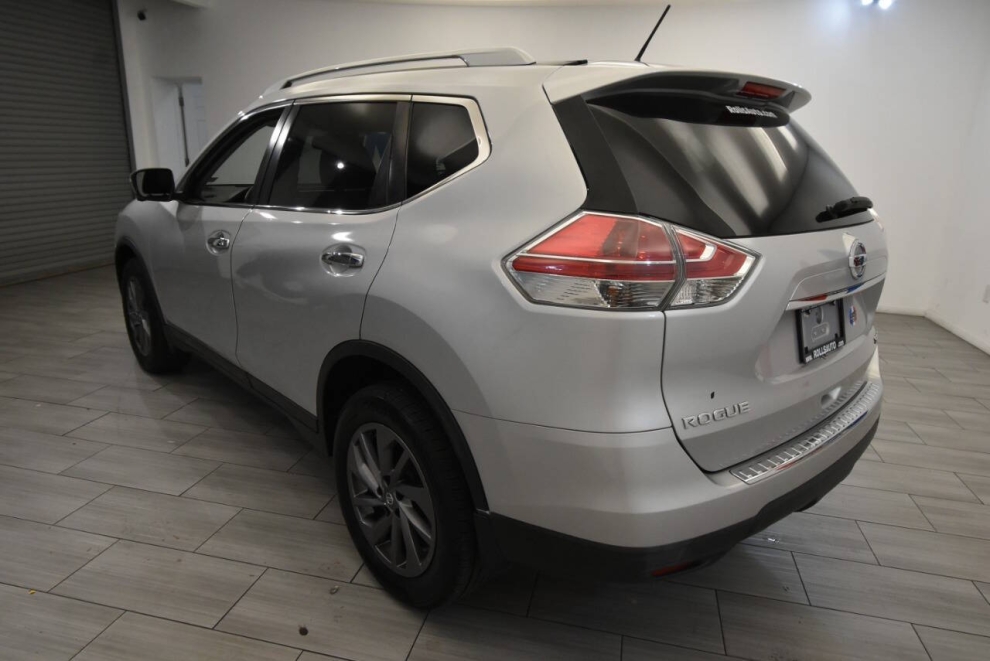 2016 Nissan Rogue SL, Silver, Mileage: 61,947 - photo 2