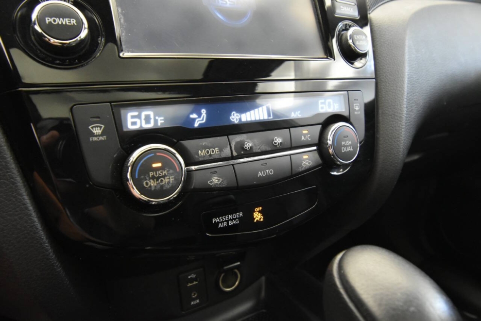 2016 Nissan Rogue SL, Silver, Mileage: 61,947 - photo 20