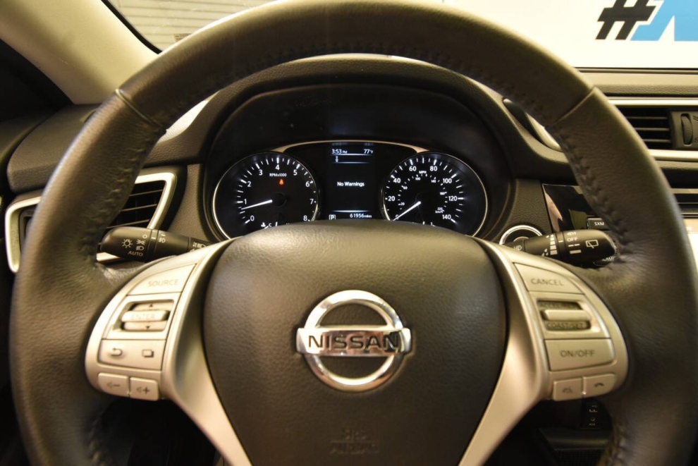 2016 Nissan Rogue SL, Silver, Mileage: 61,947 - photo 23