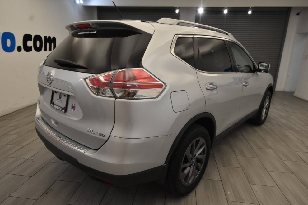 2016 Nissan Rogue SL, Silver, Mileage: 61,947 - photo 4