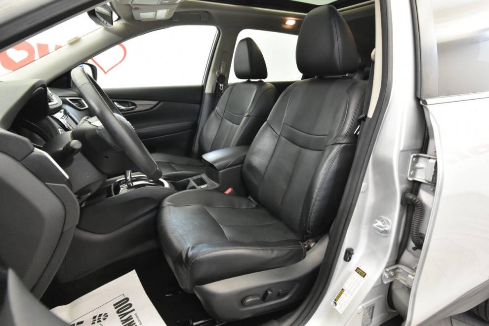 2016 Nissan Rogue SL, Silver, Mileage: 61,947 - photo 8