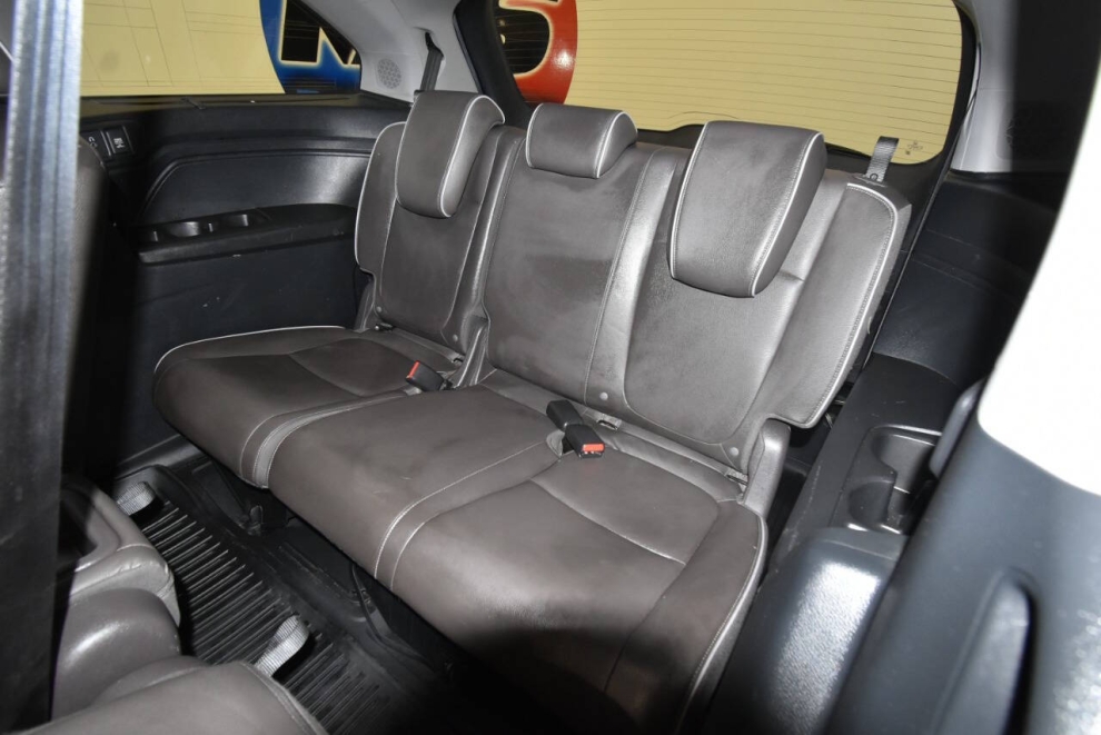 2022 Honda Odyssey Elite 4dr Mini Van, Silver, Mileage: 53,428 - photo 14