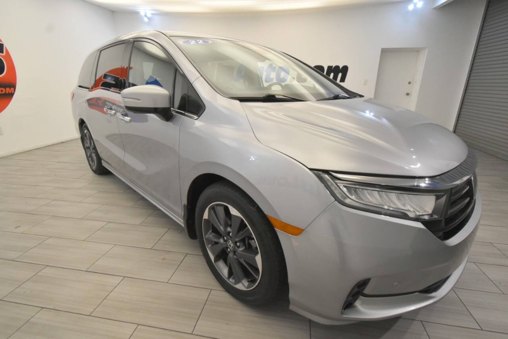 2022 Honda Odyssey Elite 4dr Mini Van, Silver, Mileage: 53,428 - photo 6